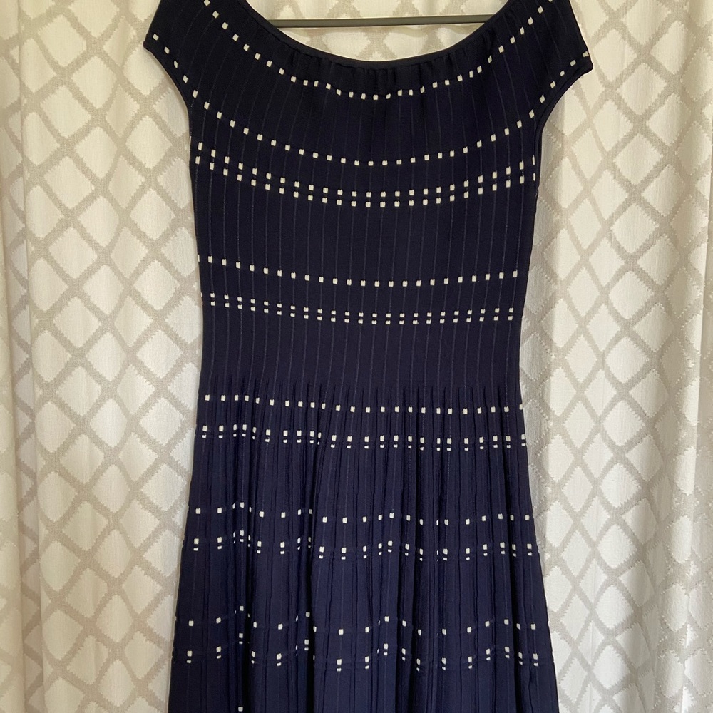 Off-shoulder Patterned Dress